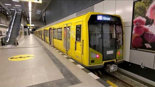 Video U-Bahn Berlin: U5 in Berlin Hauptbahnhof po polsku