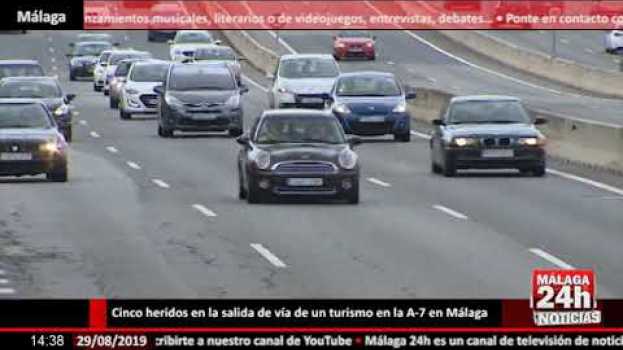 Video Noticia - Cinco heridos en la salida de vía de un turismo en la A-7 en Málaga em português