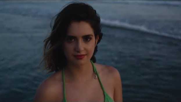 Video Laura Marano - Not Like Me (Official Lyric Video)   türkçe