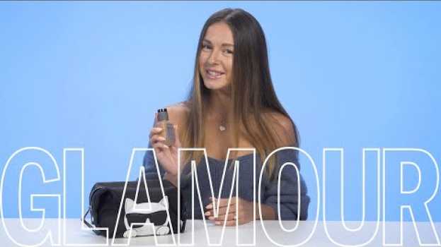Video Что в косметичке у Нюши? in English