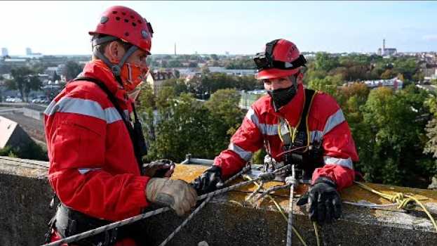 Video Was macht eigentlich... die Höhenrettung der Berufsfeuerwehr Augsburg po polsku