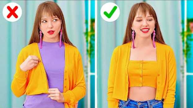 Video AWESOME CLOTHES AND SHOES HACKS || Funny And Creative Tips For Your Wardrobe by 123 GO! auf Deutsch
