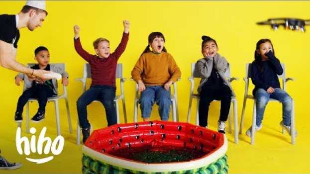 Video Kids Challenged to Not Move for a Chance of Winning a Prize! | Don’t You Dare | HiHo Kids en français