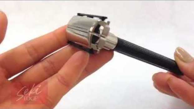 Video The Feather Popular Double Edge Razor is exactly that. Here's why...   türkçe