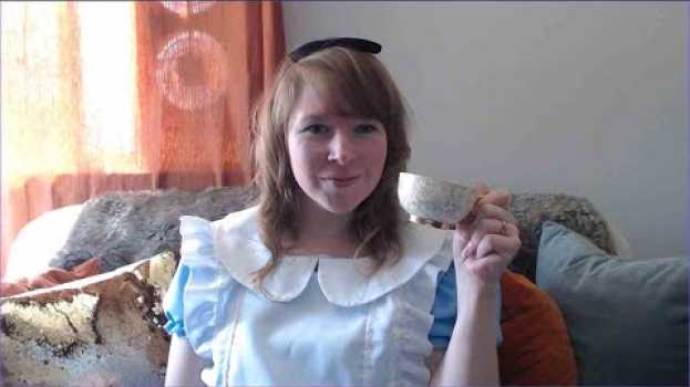 Video Weekdays in Wonderland: Chapter 1 em português