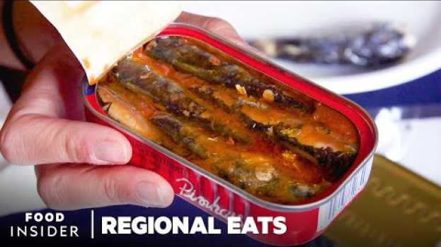 Video Why This Portuguese Sardine Cannery Swears By Its 100-Year-Old Method | Regional Eats su italiano