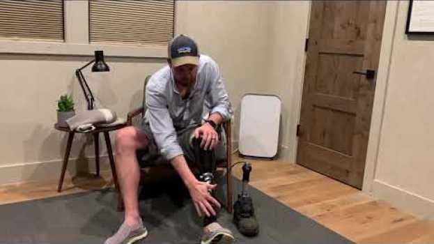 Video Prosthetic Hybrid Vacuum and Pin Socket Suspension Systems su italiano