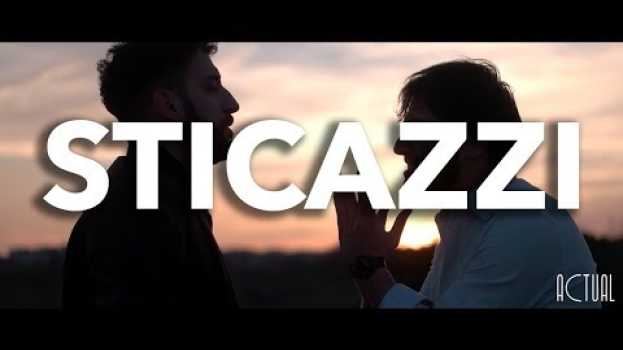 Video La Filosofia dello STICAZZI auf Deutsch