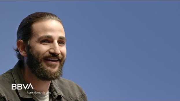 Video "Sigo aprendiendo del niño que fui con 14 años". Ricky Rubio, jugador de baloncesto   türkçe