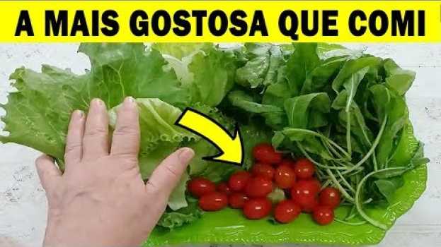 Video SALADA TROPICAL PRÁTICA E RÁPIDA, A MAIS GOSTOSA QUE EU JÁ COMI. po polsku