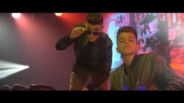 Video Adexe y Nau - Te Estoy Haciendo Enloquecer (Videoclip Oficial) auf Deutsch