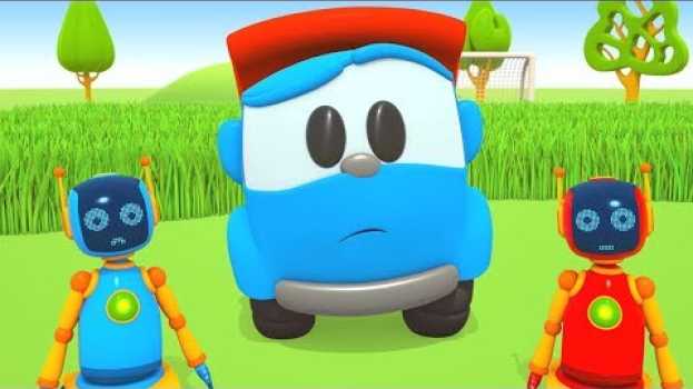 Video Leo il camion curioso e i mondiali di calcio! Tosaerba e i robot! Chi vincerà? in English