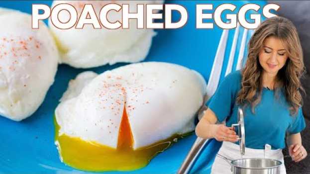 Video How to Make Perfect POACHED EGGS - Cooking Basics po polsku