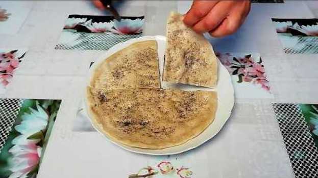 Video Focaccia in padella senza lievito - Ricetta facile e veloce - Flatbread recipe em português