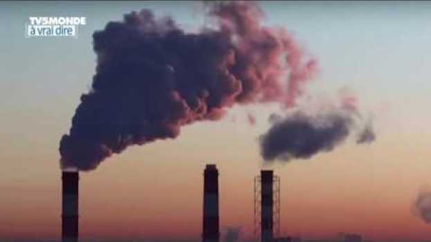 Video Peut-on vraiment transformer le CO2 en carburant ? [À vrai dire] in English
