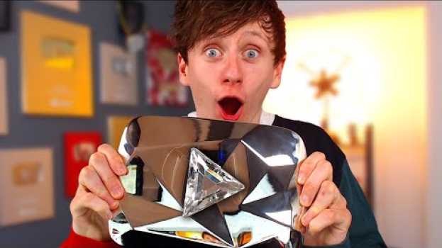 Video I tricked Youtube into giving me a DIAMOND PLAY BUTTON em português