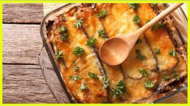 Video Apprenez à préparer une moussaka grecque grâce à cette recette facile ! auf Deutsch