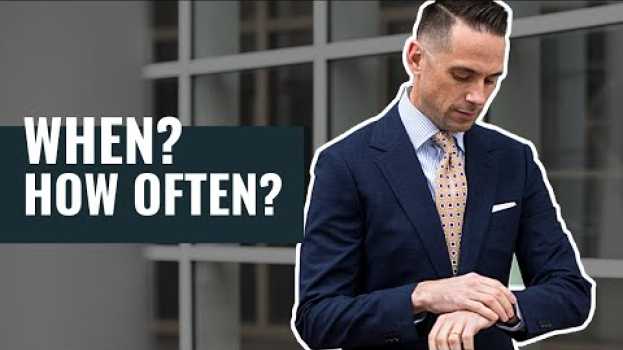 Video How Often Should You Dry Clean Your Suit? | How To Clean & Care For Suits po polsku