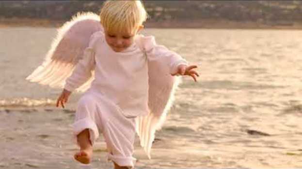 Video Auguri a tutte le mamme che hanno un figlio in Cielo. en español