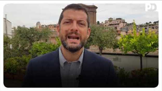 Video Andrea Romano: quale famiglia italiana può pagare un debito in 80 anni come ha spuntato Salvini? en español