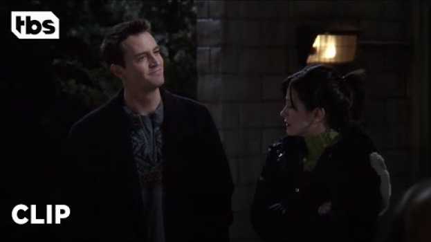 Video Friends: The Friends Get Locked Out of Their Car (Season 3 Clip) | TBS po polsku