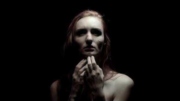Video Nous ne sommes que bouche (Rilke) in English