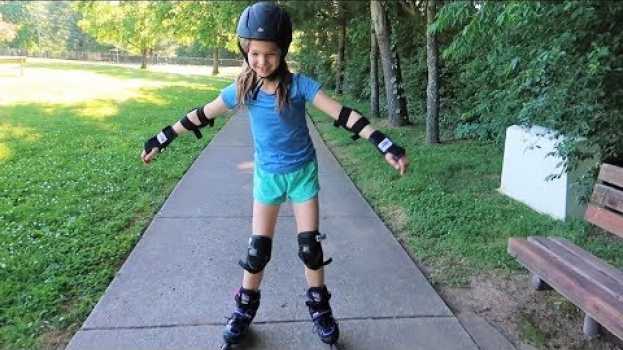 Video Addy Gets Rollerblades! em português