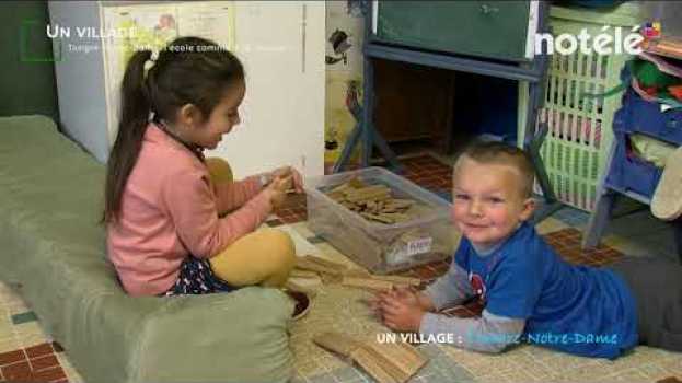 Видео Un village à Tongre-Notre-Dame: l'école comme à la maison на русском