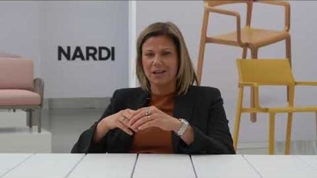 Video Anna Nardi - NARDI SpA - Gli inizi dell'avventura imprenditoriale em português