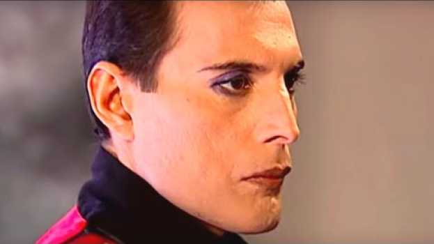 Video Was Wir Nach Freddie Mercurys Tod Über Ihn Erfahren Haben su italiano