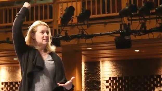 Video Meet the Director: Amber Mak su italiano