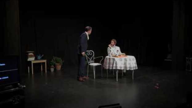 Video The Importance of being Earnest - Trivial Muffins Theatre 2015 - Act 2 Muffin scene en español