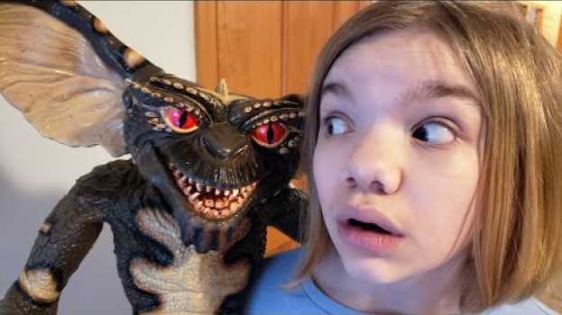 Video GREMLINS IN OUR HOUSE. su italiano