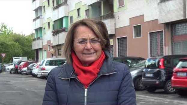 Video Case ai poliziotti, prima parte: Garbagnate, via Milano, quartiere Quadrifoglio auf Deutsch