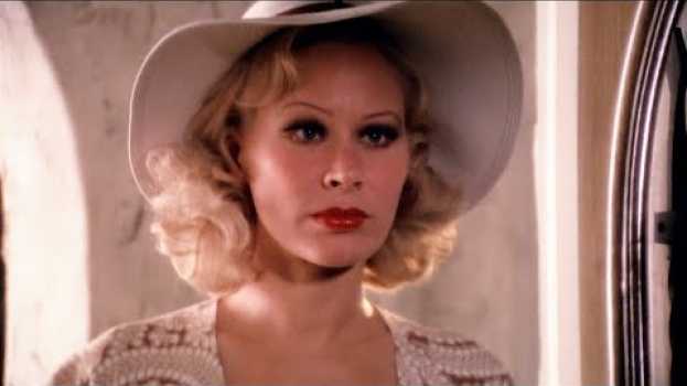 Видео THE DAY OF THE LOCUST (1975) Clip - Karen Black and Donald Sutherland на русском