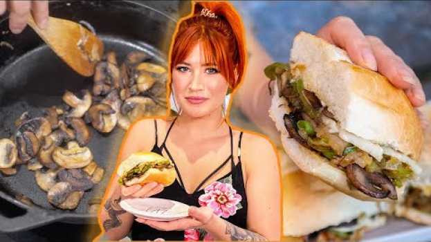 Video This Will Make MUSHROOMS Taste Like STEAK?! | Vegan Philly Cheese Steak en español