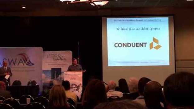 Video Hold up your shoe! How change really happens. em português