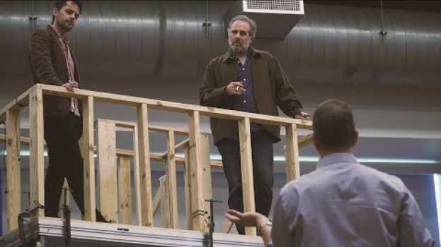 Видео Guthrie Theater: Director Joseph Haj on THE GLASS MENAGERIE на русском