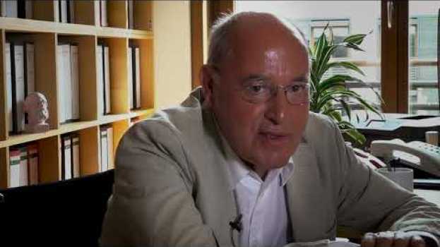 Video Gregor Gysi: Europa und die Linke su italiano