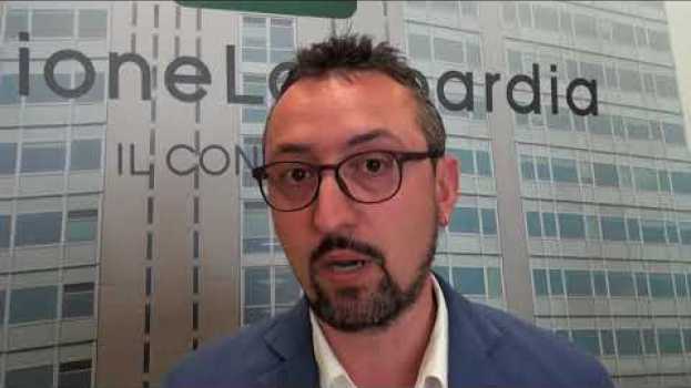 Video I porti in Lombardia hanno bisogno di un nuovo piano em português