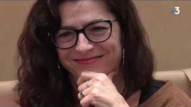 Video Nantes : Emmanuelle Laborit et son spectacle "Dévaste-moi" su italiano
