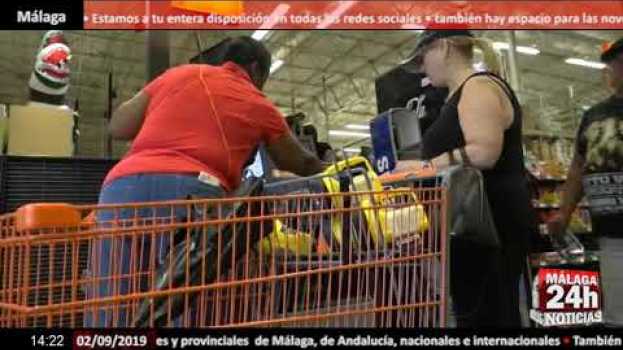 Video Noticia - Huracán en Carolina del Sur produce la evacuación de 830.000 personas auf Deutsch
