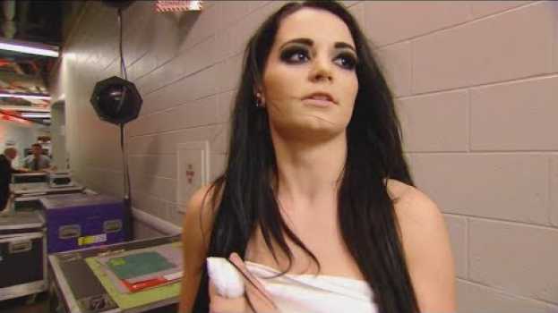 Video WWE Wrestlers Who Had Their Clothes Stolen su italiano