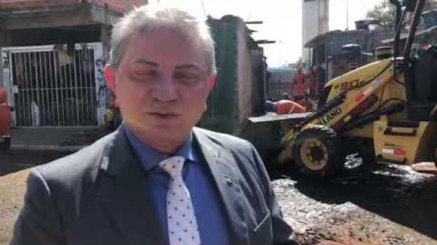 Video Deputado também, inspeciona obras publicas! in English