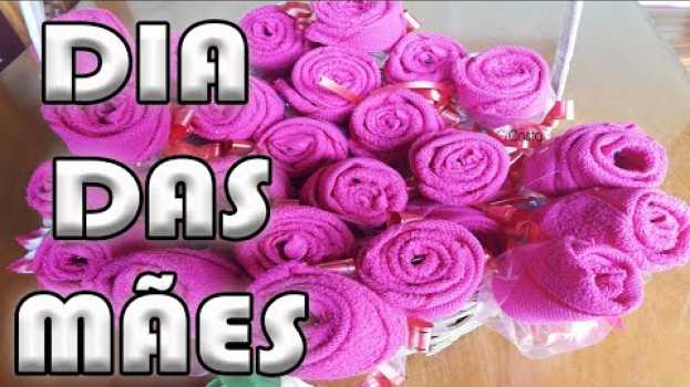Video LEMBRANCINHA PARA O DIA DAS MÃES FÁCIL DE FAZER ROSA DE TOALHINHA auf Deutsch