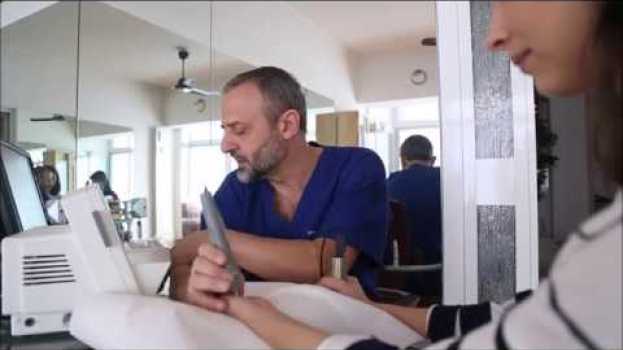 Video L’analisi bioimpedenziometrica: come conoscere lo stato di salute di tutto il corpo auf Deutsch