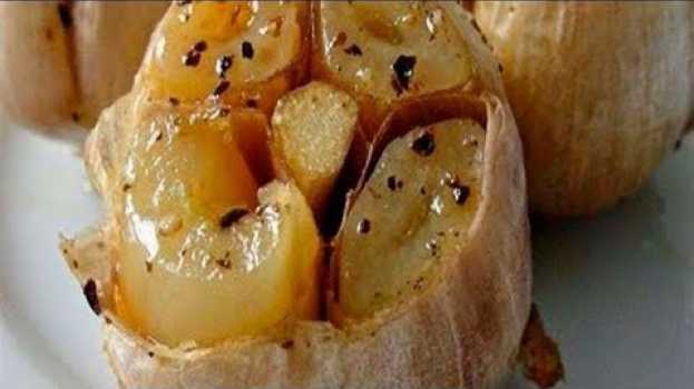 Video Consuma 6 spicchi d'aglio arrostiti e guarda cosa succede al tuo corpo in sole 24 ore en español
