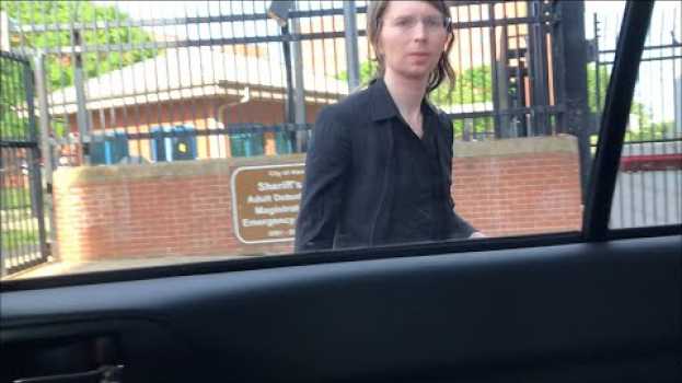 Video Chelsea Manning's Statement on Release from Jail and Second Grand Jury Subpeona po polsku