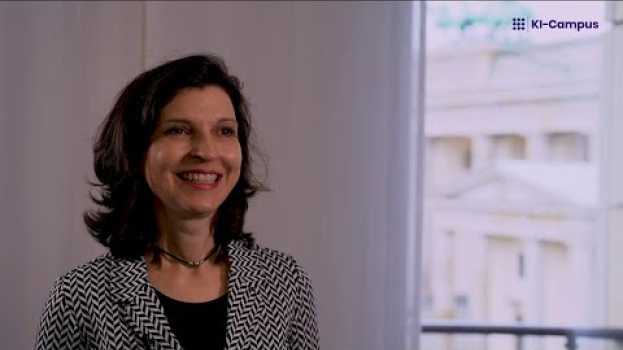 Video Statements der Jury im KI-Campus-Ideenwettbewerb in English