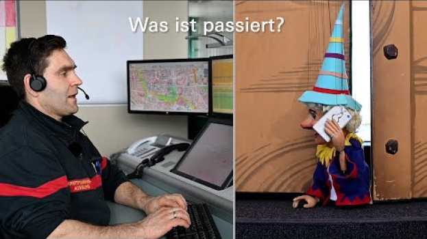 Video Kasperl klemmt in Puppenkiste fest | Berufsfeuerwehr Augsburg kommt zur Technischen Hilfeleistung en français